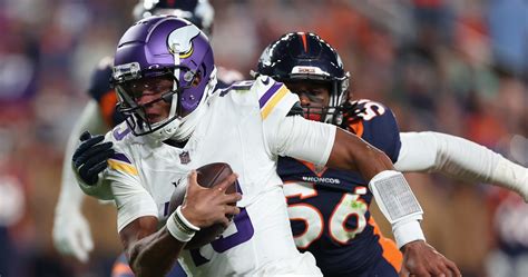 Bears vs. Vikings: Updated Odds, Money Line, Spread, Props to .